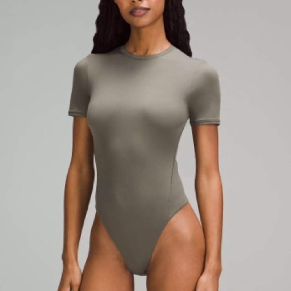 Lululemon Women's Olive Bodysuit